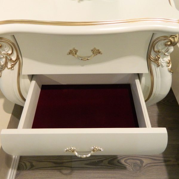 Дутая прикроватная тумбочка Пале Рояль, Энигма