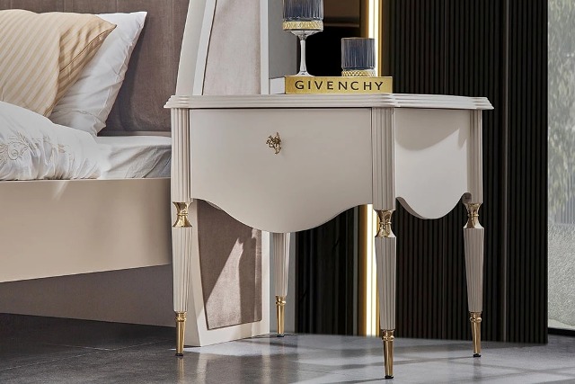 Монако-светлая спальня в стиле АРТ-Деко, ISIL купить деревянные тумбы прикроватные на высоких ножках