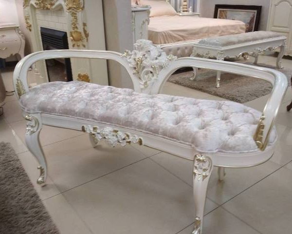 Белая банкетка Шампань с патиной