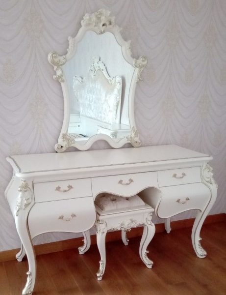 Большой классический туалетный столик Шампань, Энигма