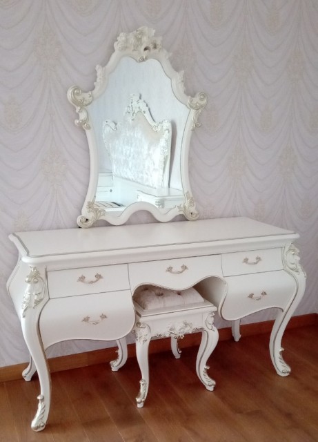 Большой классический туалетный столик Шампань, Энигма