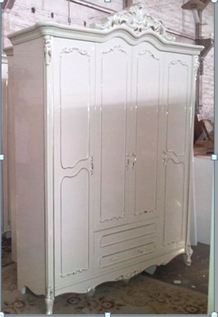 Четырехдверный шкаф Мелодия