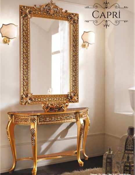Золотая консоль Капри