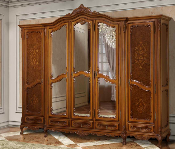 Классический румынский шкаф Клеопатра
