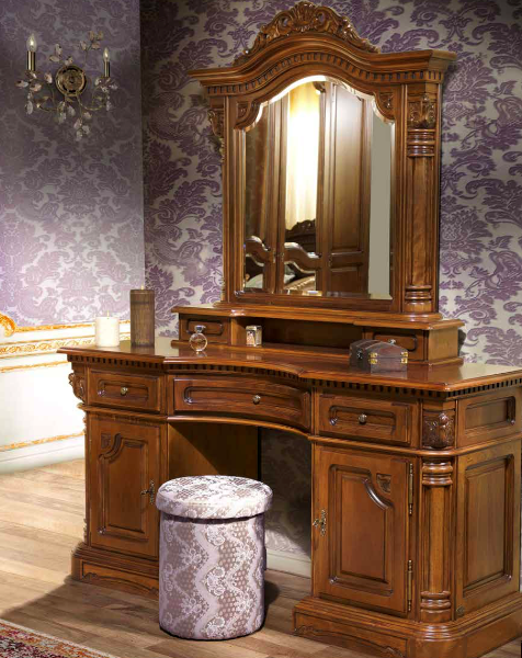 Классический деревянный туалетный столик Кристина