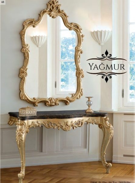 Золотая консоль с зеркалом Ясмир