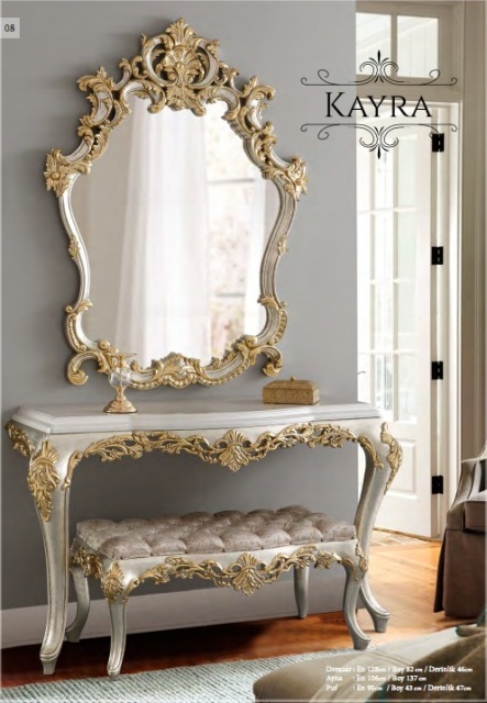 Резной консольный столик Кайра