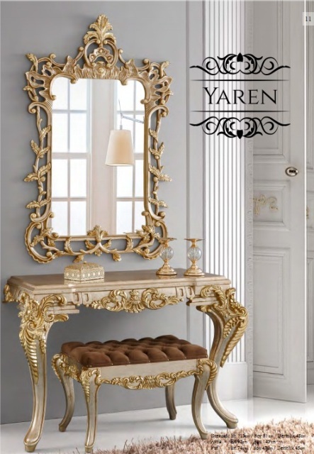 Золотая консоль с резным зеркалом Ярен Золотая консоль с резным зеркалом Ярен