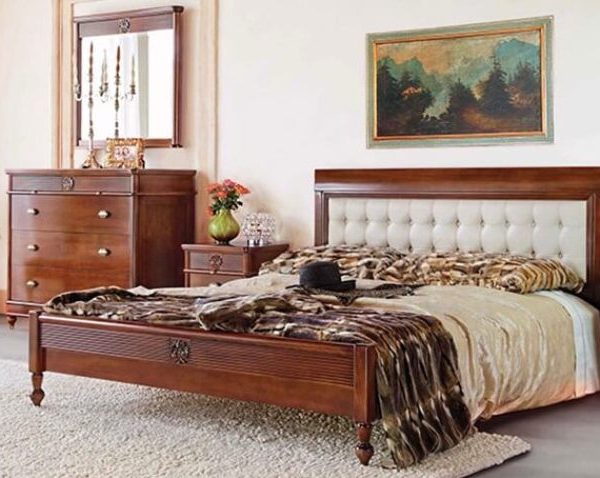 Румынская кровать с кожаным изголовьем Мария Сильва