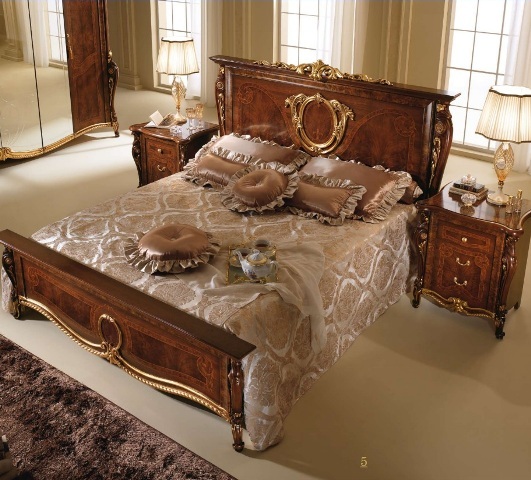 Ореховая двухспальная кровать Донателло