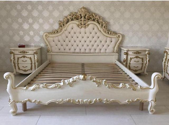 Афина белая мебель для спальни с золотом