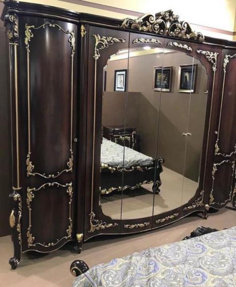 Коричневая спальня Афина с золотом