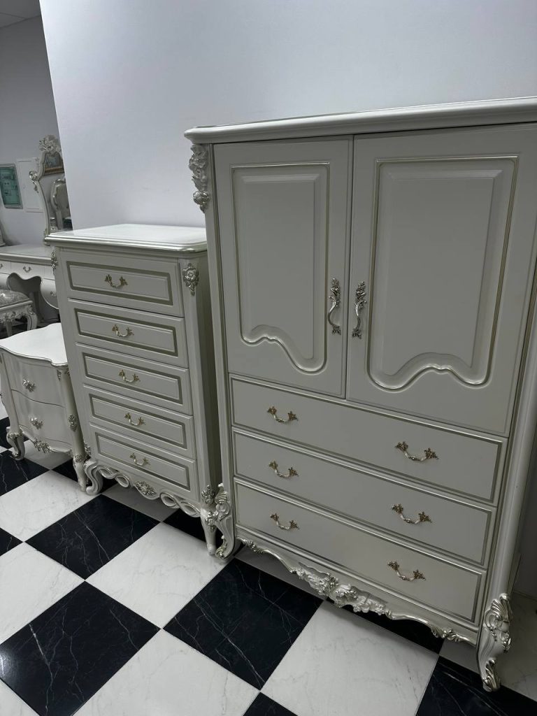 Новинки Классической Мебели в Нашем Салоне Мебели в Киеве