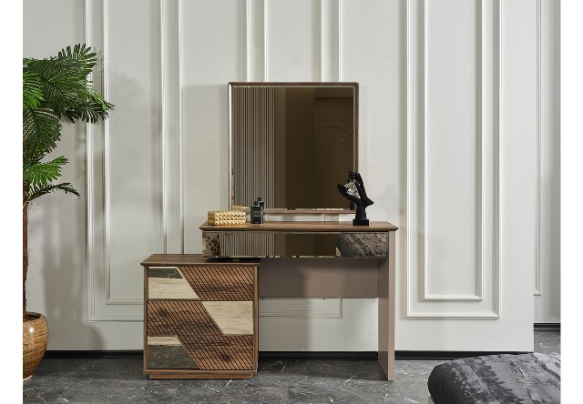 Ореховый туалетный столик Лого,NEW