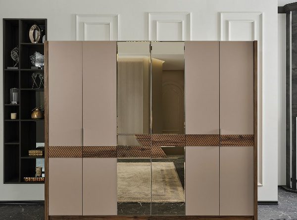 Шестидверна шафа Логотип, NEW