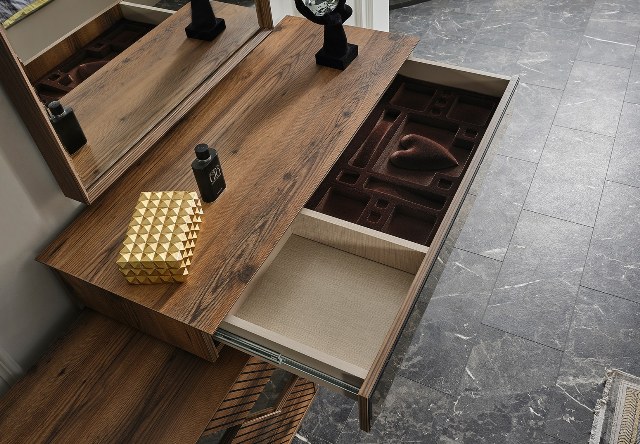 Кремовая мебель для спальни Лого,NEW