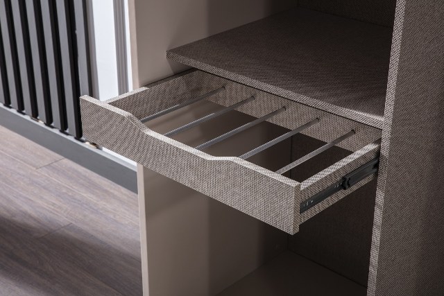 Современный шкаф с зеркалом Альмира, NEW