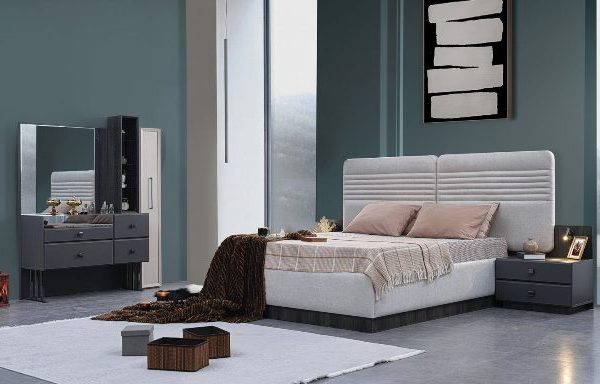 Серая спальня Арин, Идол