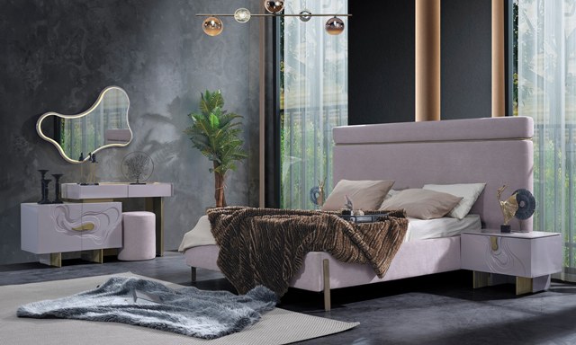 Сиреневая спальня Мальта, Идол