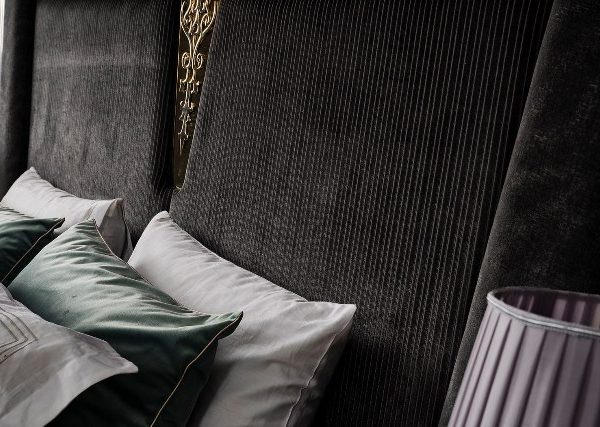 Черная кровать с золотом Олимп, NEW