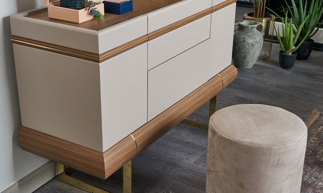 Турецкая спальня Кумсал, Идол