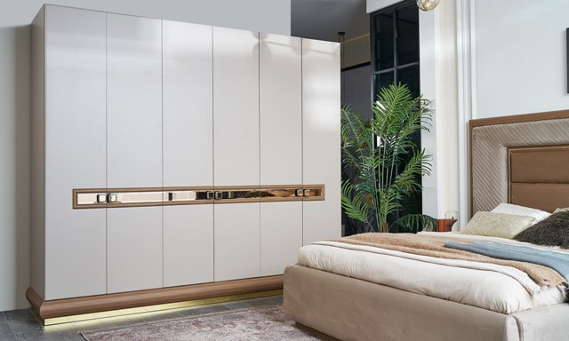 Турецкая спальня Кумсал, Идол