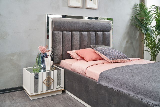 Белая современная мебель в детскую Майя, Идол