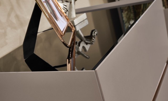 Плюс- спальня в стиле модерн, Идол