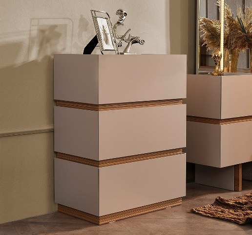 Высокий комод в спальню Плюс, Идол