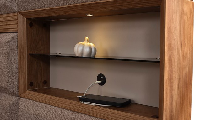 Плюс- спальня в стиле модерн, Идол