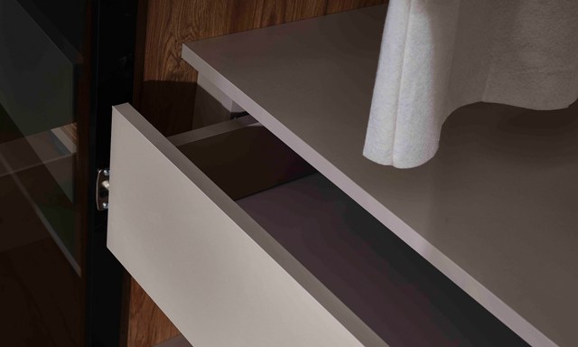 Плюс- спальня в стиле модерн, Идол