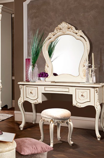 Светлая мебель для спальни Эмили