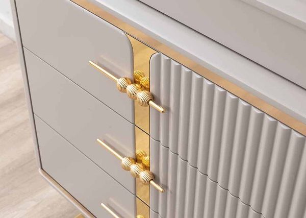 Спальный гарнитур Ари с золотом