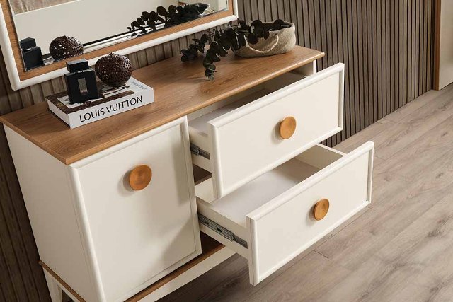 Белая спальня Сильва, Турция