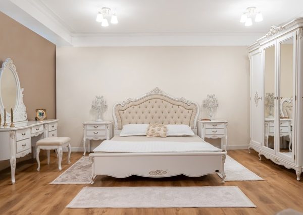 Классическая белая спальня Сара, Дерево