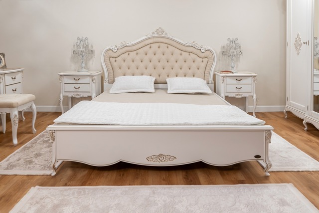 Классическая белая спальня Сара, Дерево