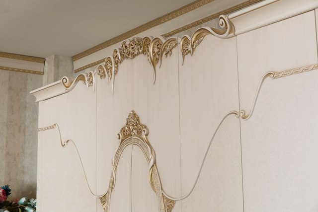 Белая спальня в стиле классика Хизар, ALIG