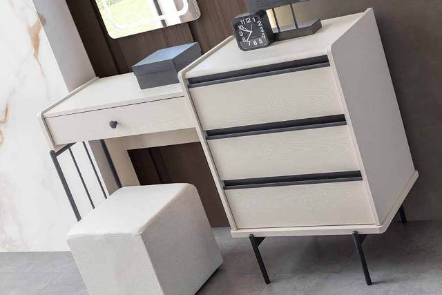 Белая спальня в стиле модерн Лейзинг, Турция