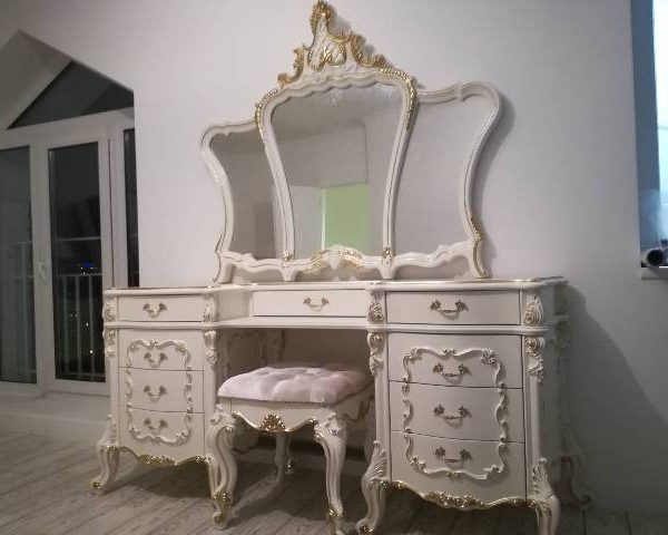 Белый туалетный столик Людовик, Энигма