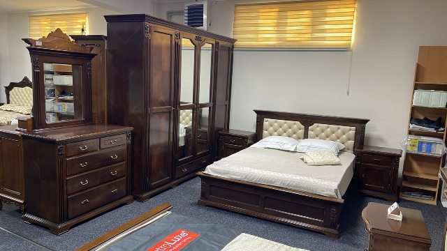 Деревянная мебель для спальни Виктория