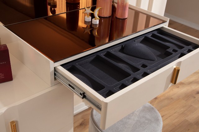 Белая турецкая спальня Асус, NUC Белая турецкая спальня Асус, NUC