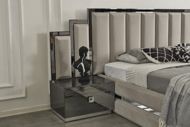 Серая зеркальная спальня Лотос, NUC Серая зеркальная спальня Лотос, NUC