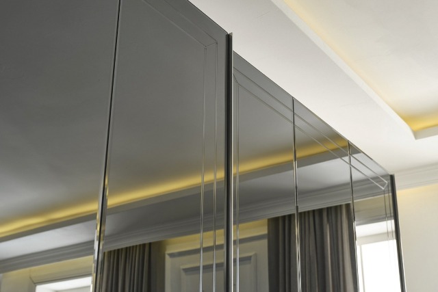 Серая зеркальная спальня Лотос, NUC Серая зеркальная спальня Лотос, NUC