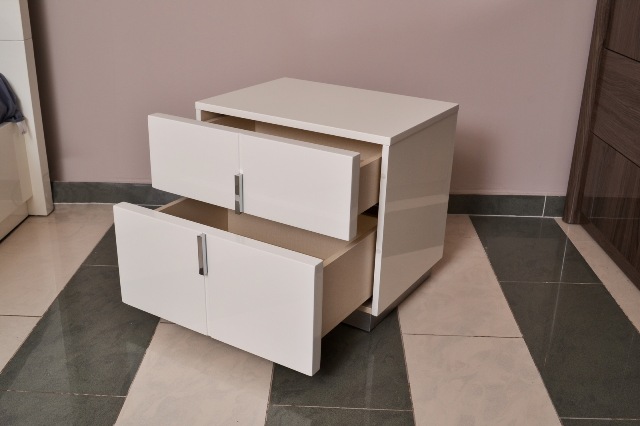 Белая глянцевая спальня Флорида