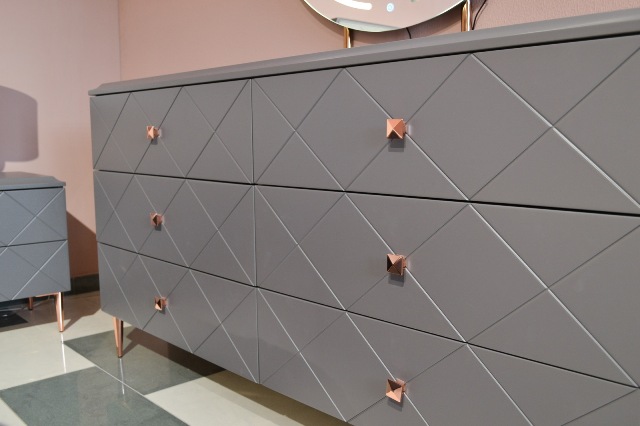 Серая спальня в стиле модерн Толедо Серая спальня в стиле модерн Толедо