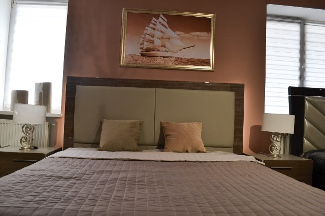 Ореховая спальня Зарагоза, модерн Ореховая спальня Зарагоза, модерн