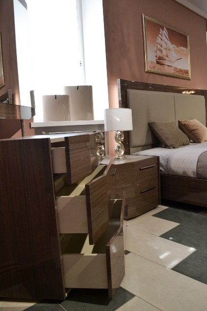 Ореховая спальня Зарагоза, модерн Ореховая спальня Зарагоза, модерн