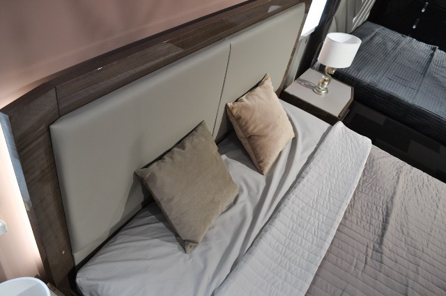 Ореховая спальня Зарагоза, модерн Ореховая спальня Зарагоза, модерн