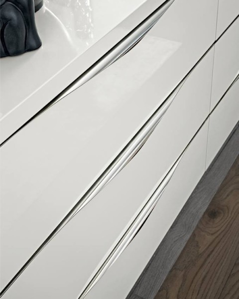 Итальянская белая глянцевая спальня Онда Итальянская белая глянцевая спальня Онда