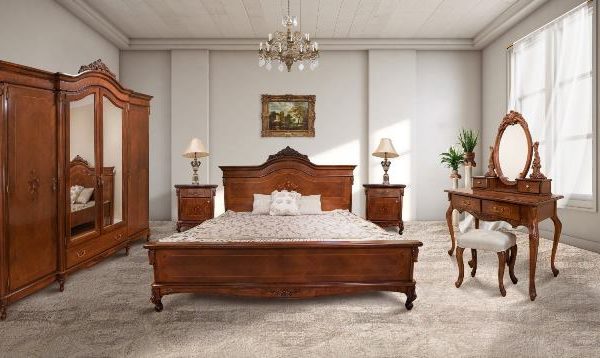 Ореховая румынская спальня Сиена